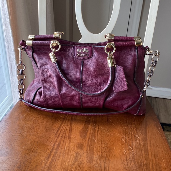 Coach purse - Picture 1 of 13